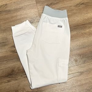 Figs - Optic White FIONxtra™ Zamora™ - Jogger Scrub Pants High Waisted